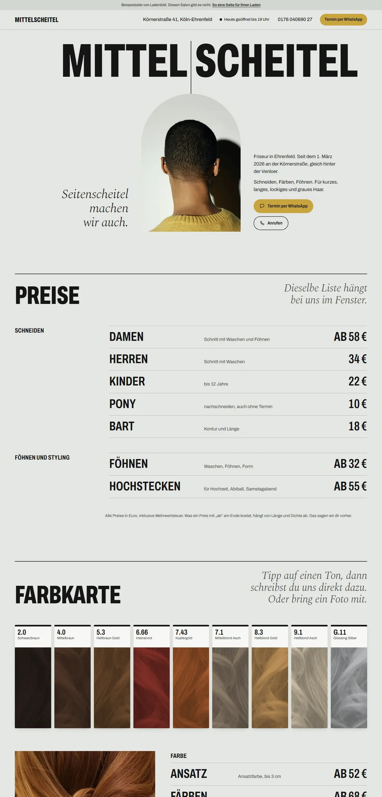 Startseite des Friseursalons Mittelscheitel am Computer
